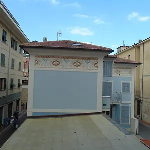 Appartamento Stella Marina In Pieno Centro Di Sulla Passeggiata Mare, Pietra Ligure